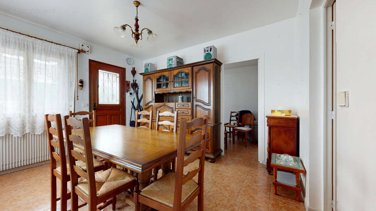 Appartement à SARTROUVILLE