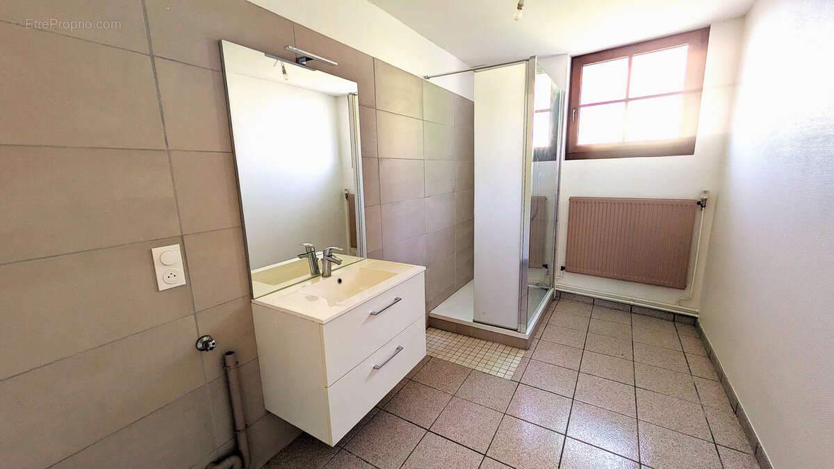 Appartement à GONDREVILLE