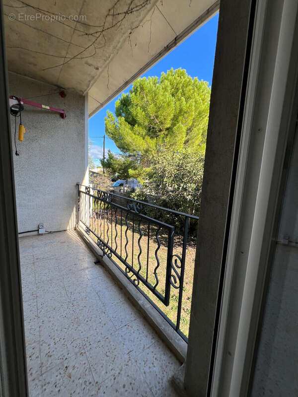 Appartement à MAUGUIO