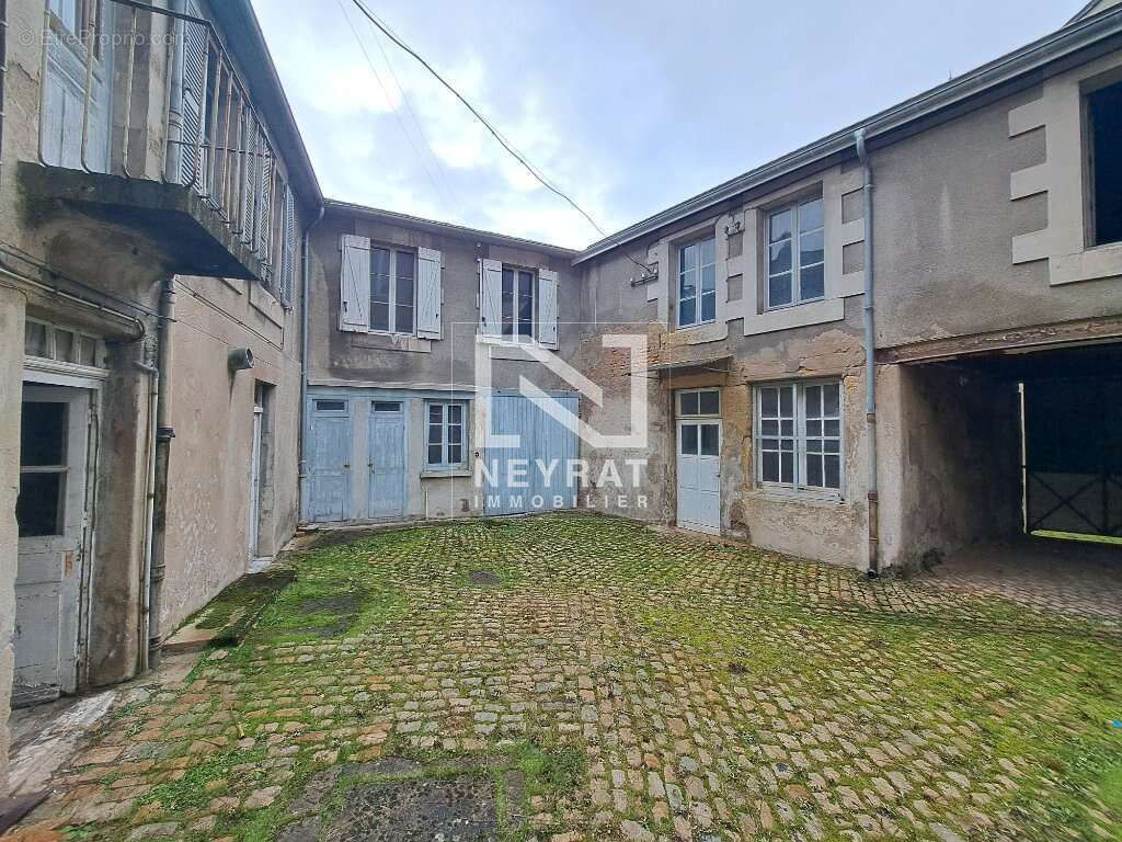 Appartement à AUTUN