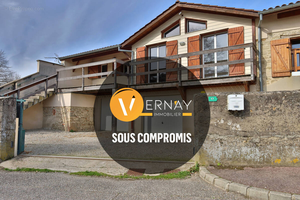 Maison à OYTIER-SAINT-OBLAS