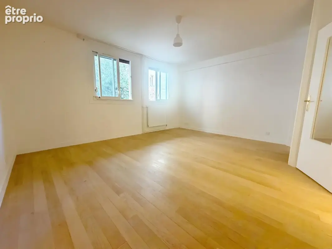 Beau studio refait à neuf - photo 2