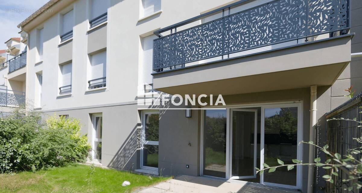 Appartement à DAMMARIE-LES-LYS