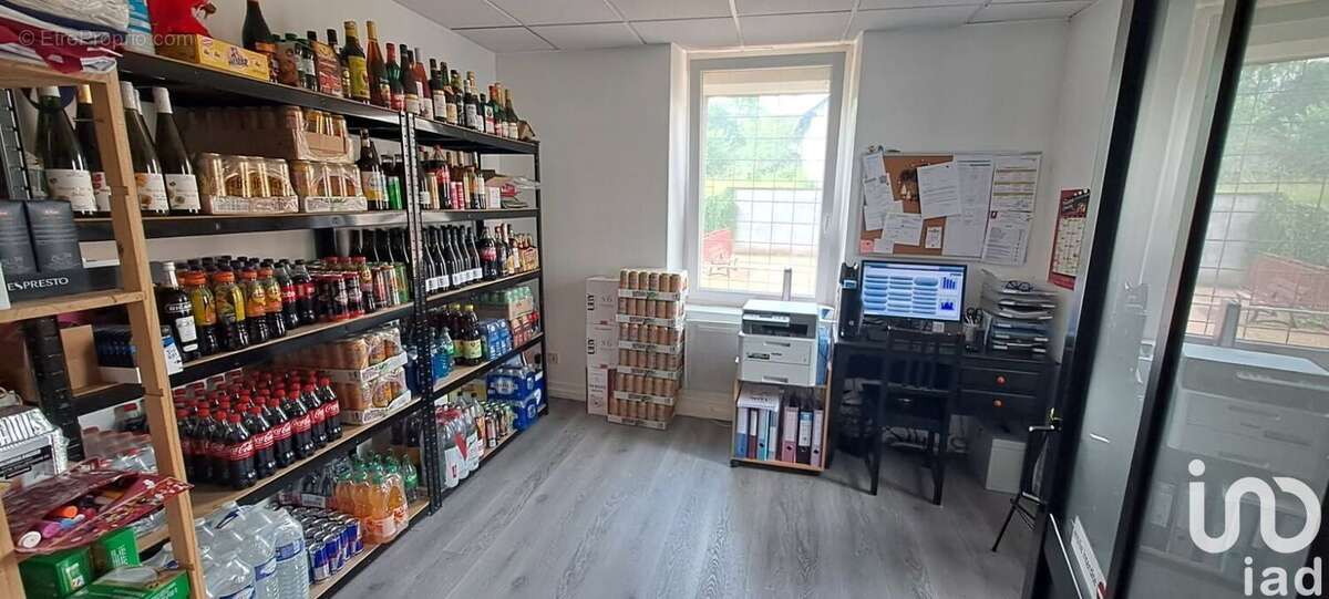 Photo 8 - Commerce à ETIVAL-CLAIREFONTAINE
