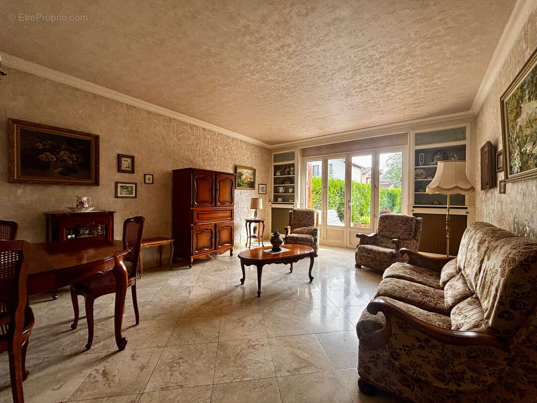 Maison à AULNAY-SOUS-BOIS