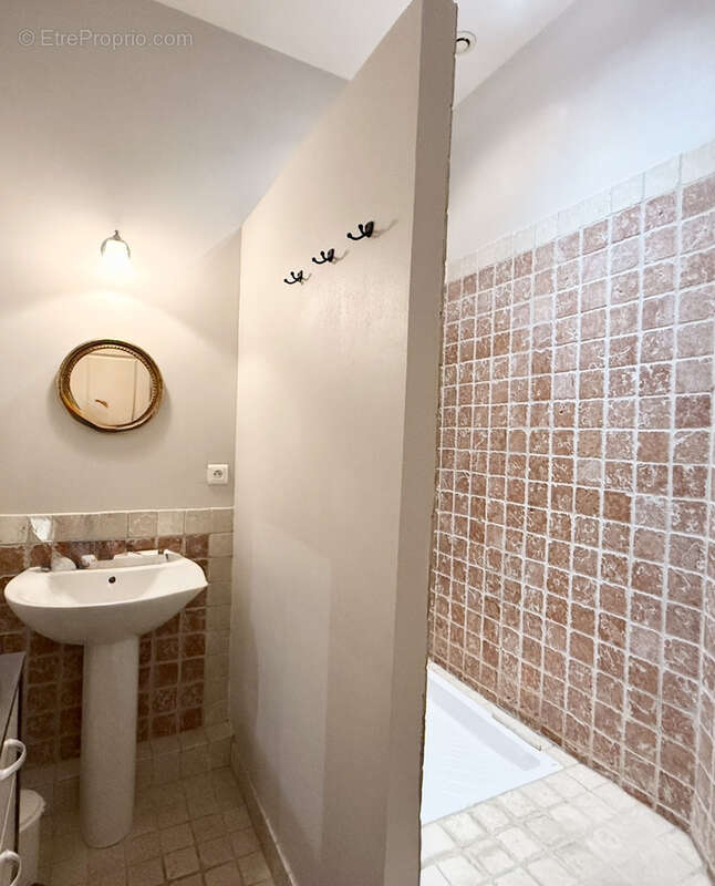 Montpeller,  Écusson   Appartement de caractère au calme absolu, à deux pas de Saint-Roch - photo 7