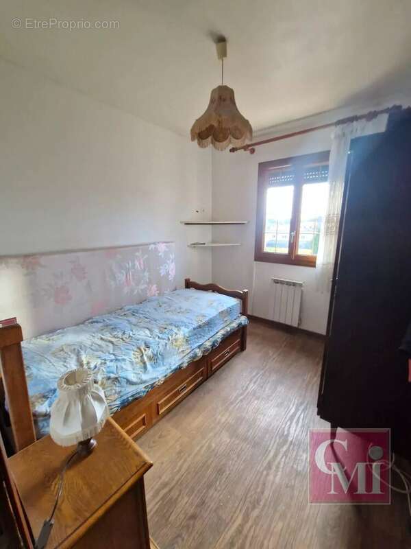 Maison à BRUYERES-LE-CHATEL