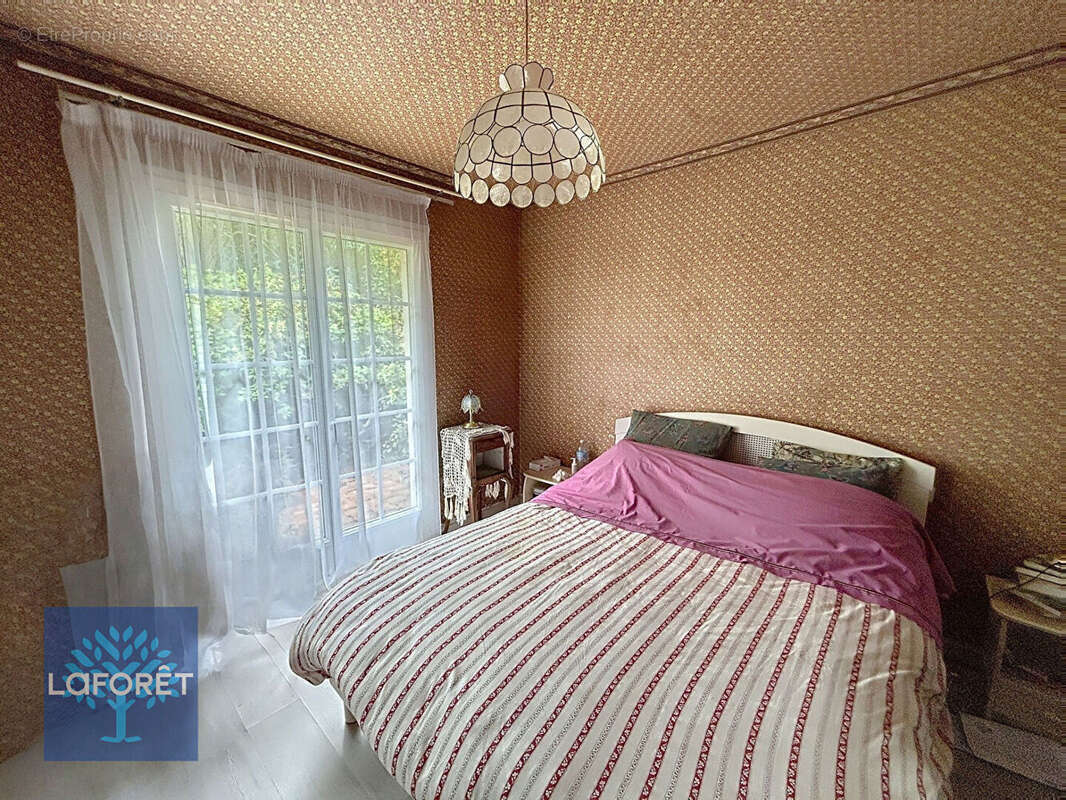 Maison à CHASNE-SUR-ILLET