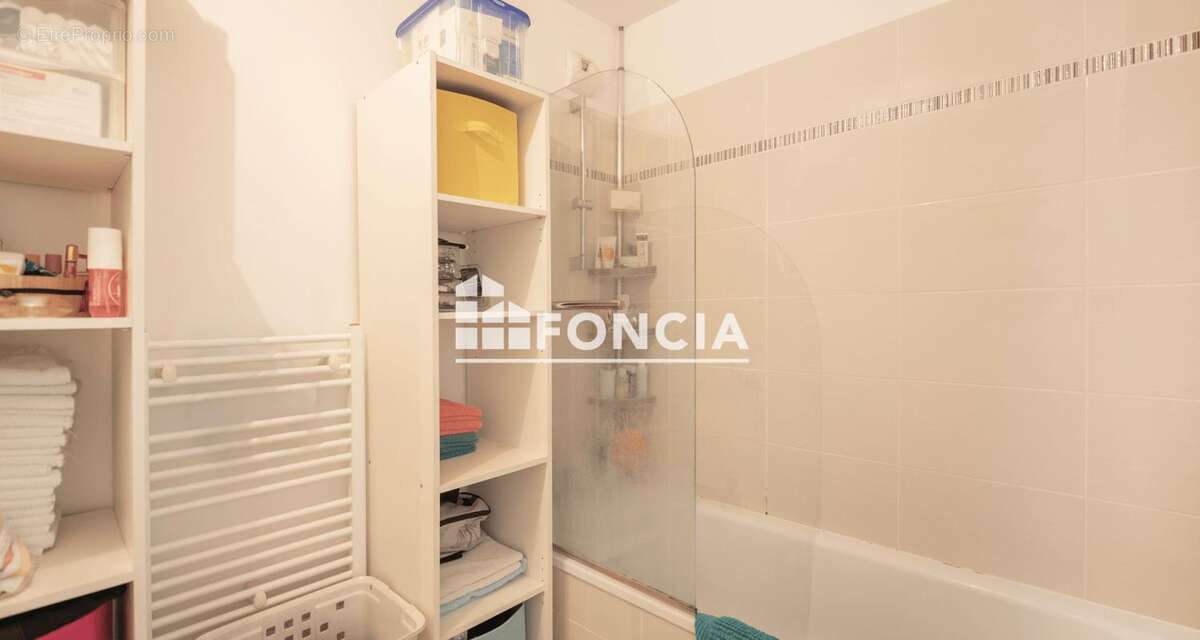 Appartement à SAINT-JEAN-DE-BRAYE