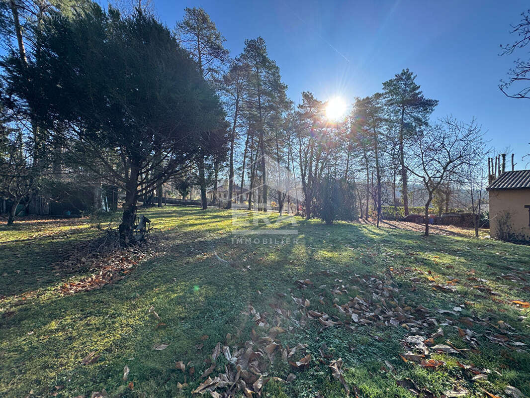 Terrain à CHANCELADE