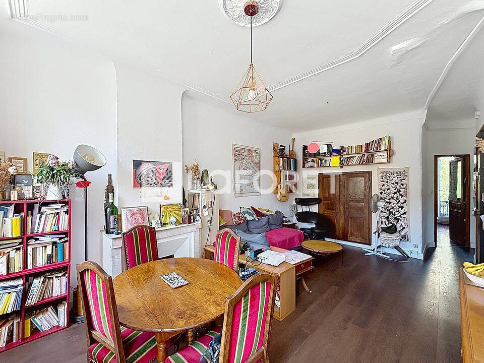 Appartement à MARSEILLE-6E