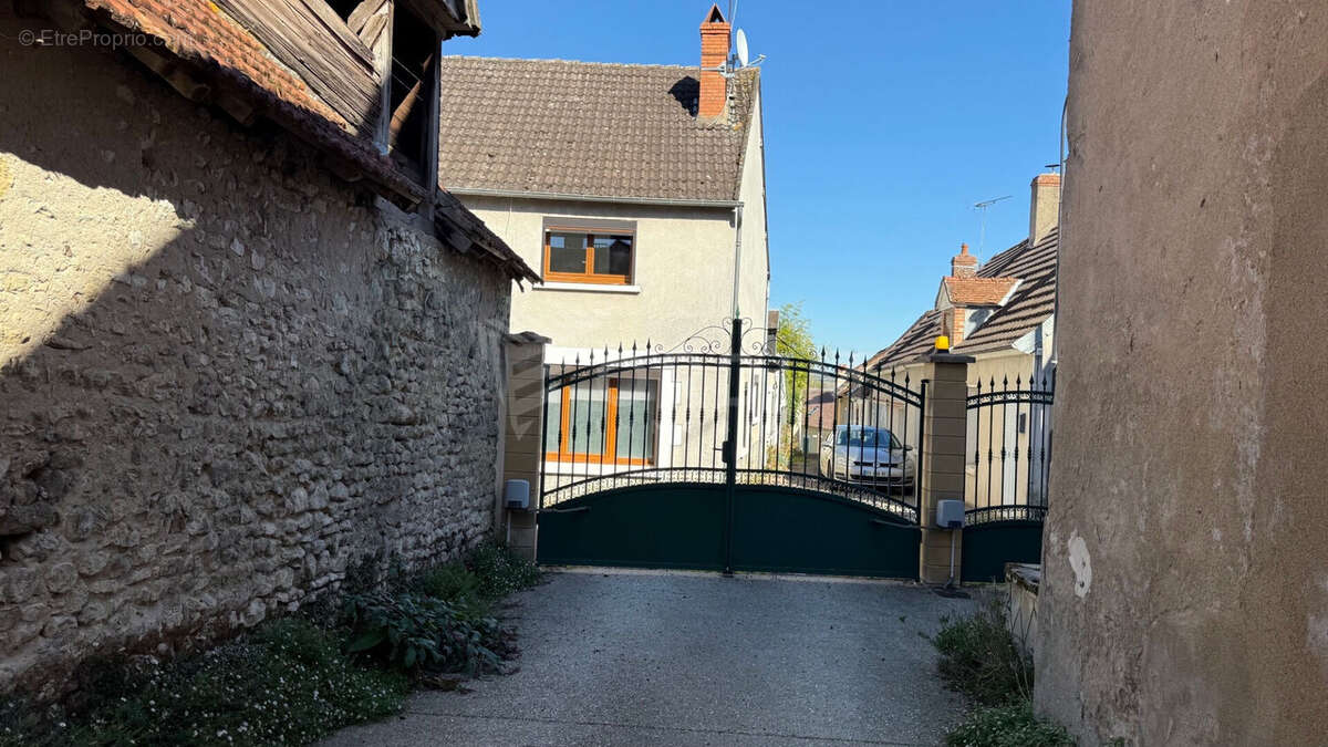 Maison à BEAULIEU-SUR-LOIRE