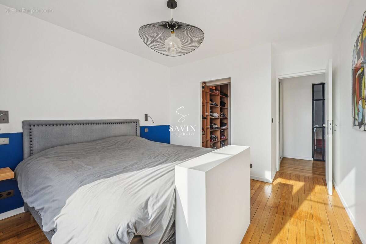 Appartement à LA GARENNE-COLOMBES