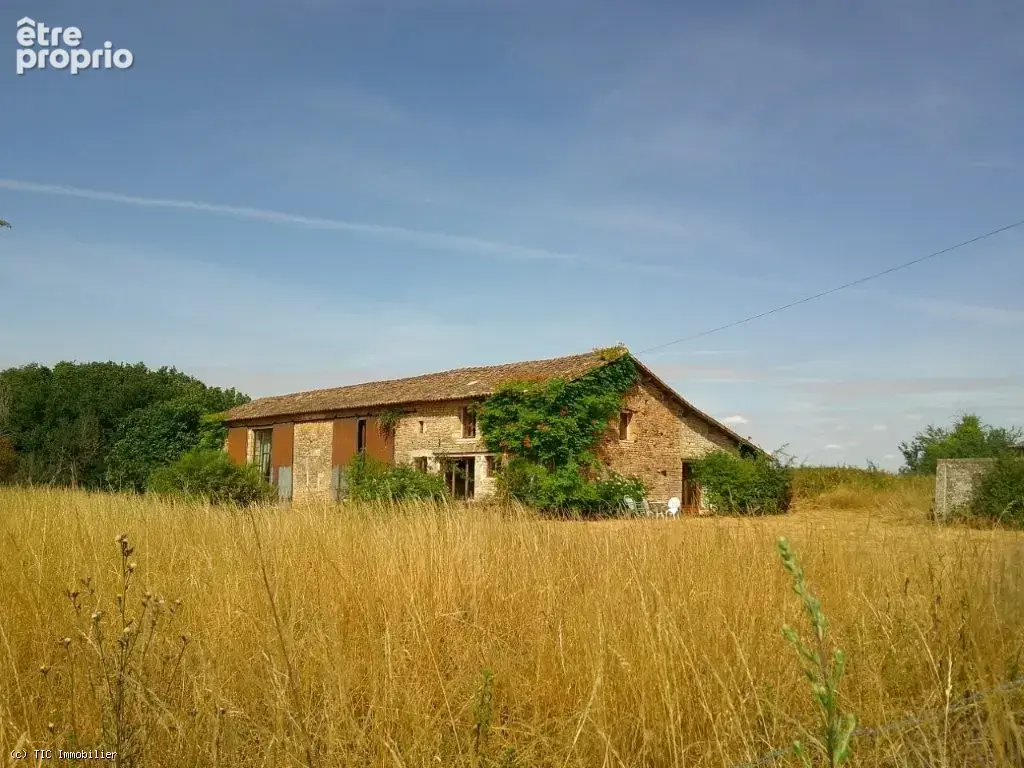 Grange Rénovée : Comprenant 4 Chambres et Terrain de 4382m² - photo 32