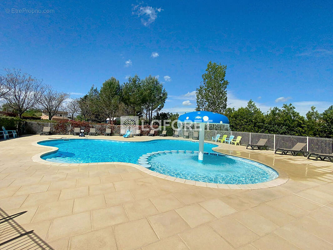 Appartement à L&#039;ISLE-SUR-LA-SORGUE