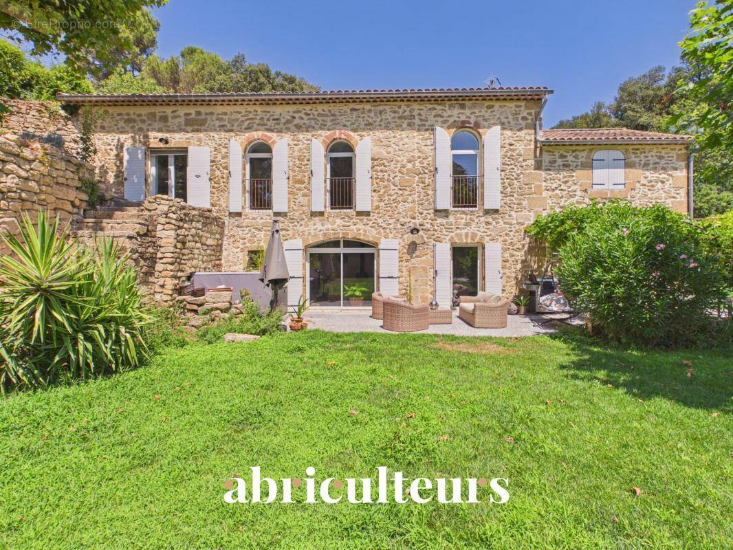 Maison à GRANS