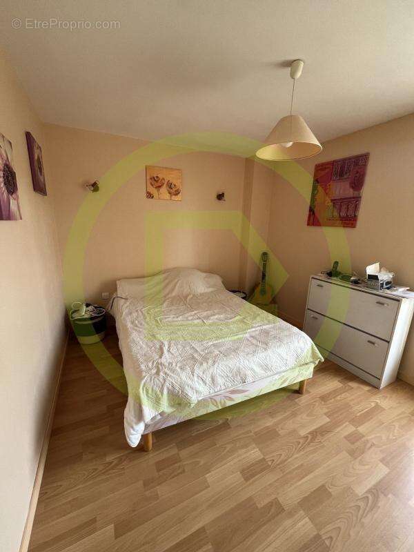 Maison à SAINS-EN-AMIENOIS