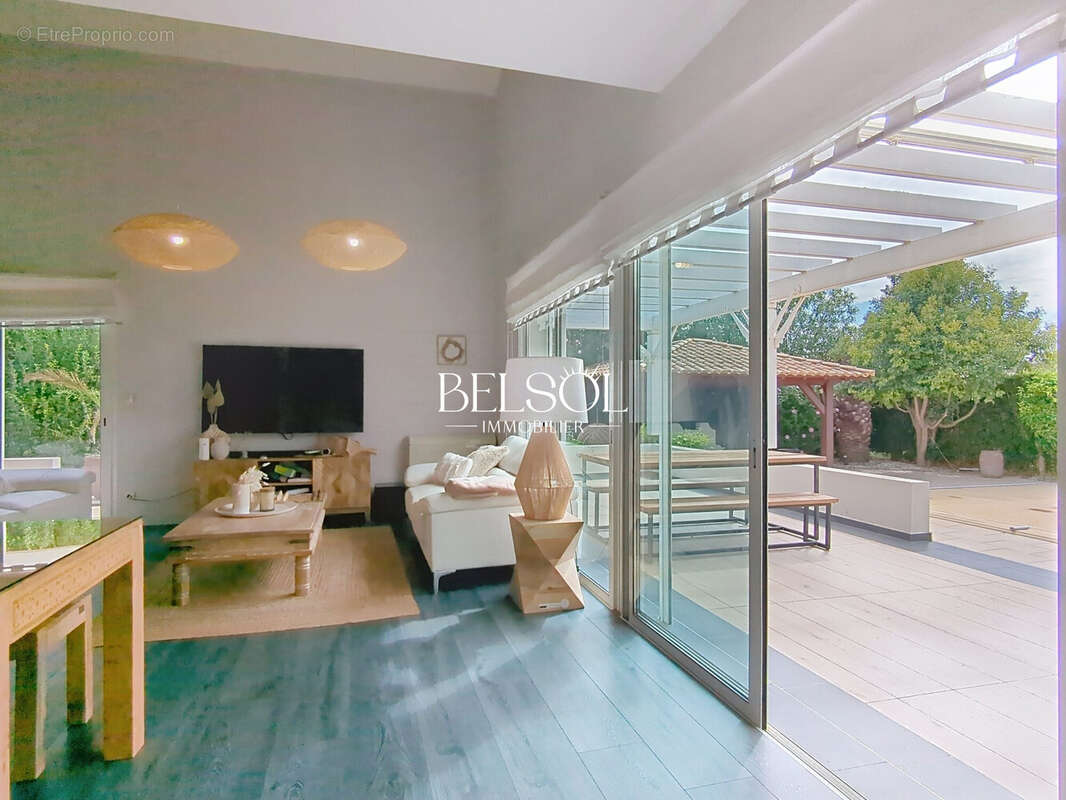 Maison à SAINT-CYPRIEN