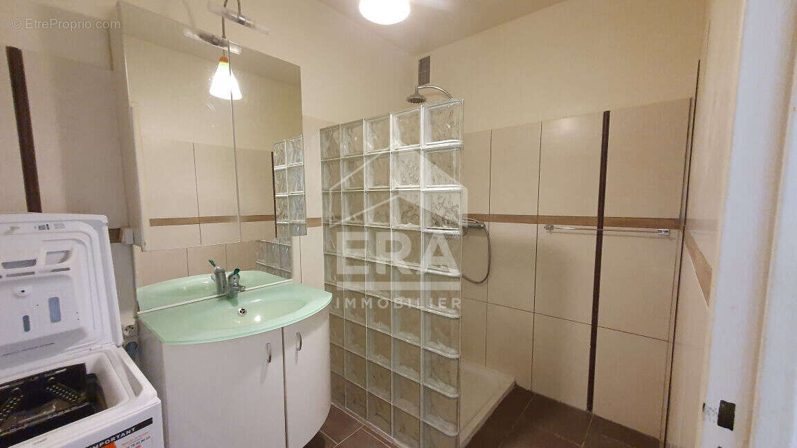 Appartement à SAINT-MAUR-DES-FOSSES