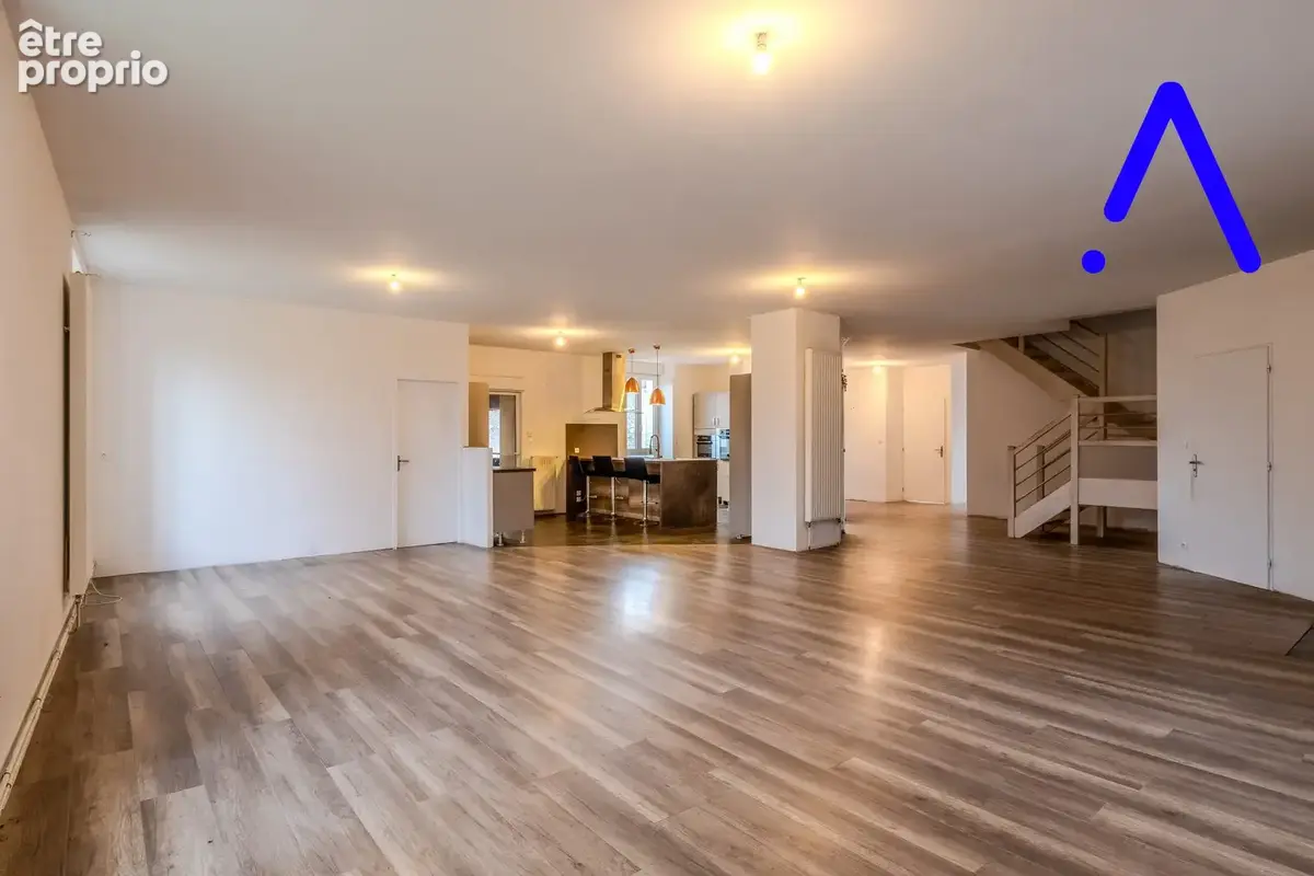 Maison 275 m² à Luneville  - photo 4