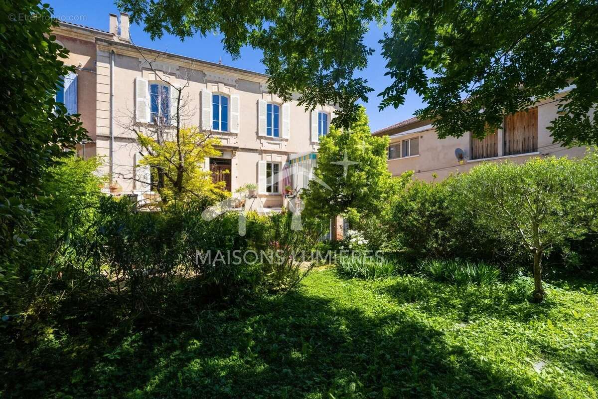 Demeure d'exception en centre-ville d'Apt - 11 pièces - 950 000€ - 370 m² habitables - photo 29