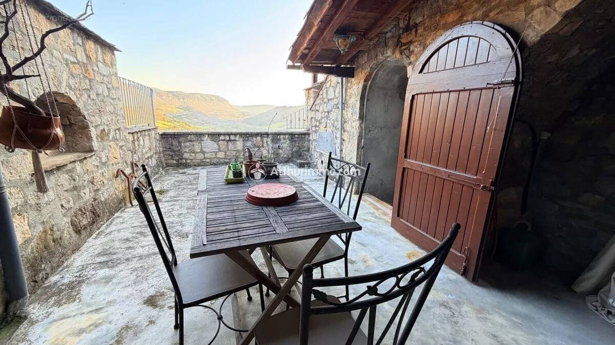 Maison à COMPEYRE