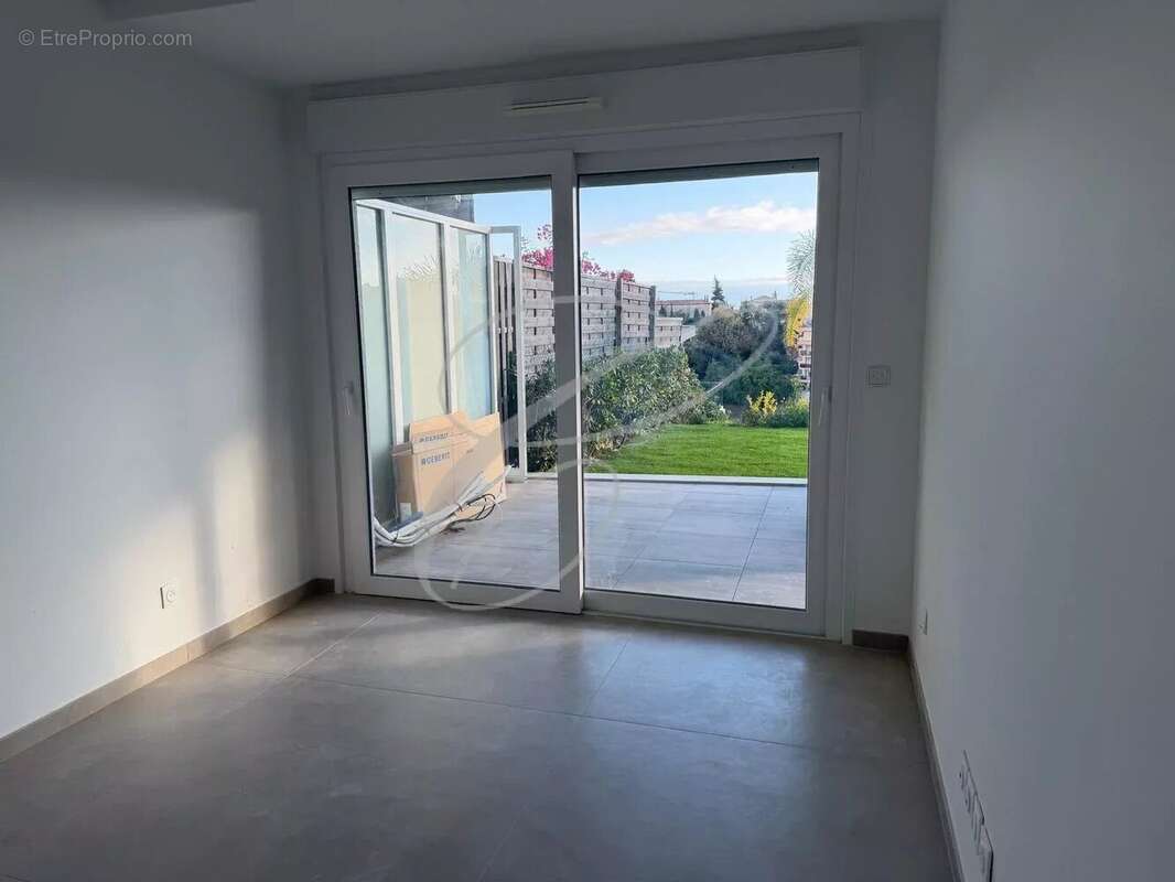 Appartement à ROQUEBRUNE-CAP-MARTIN