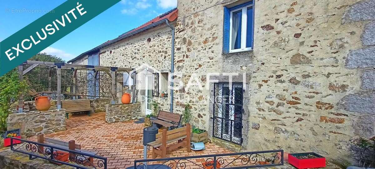 Maison 180 m² à La Celle  - photo 2