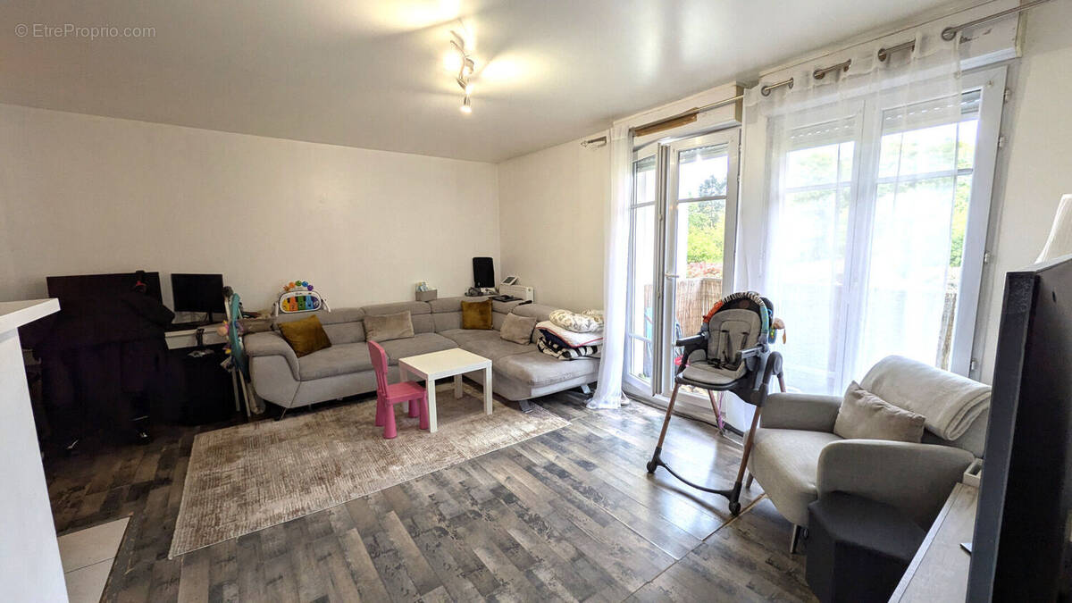 Appartement à ERAGNY