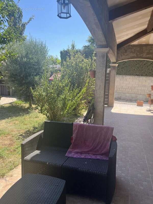 L'agence via immobilier vous propose :a marignane  secteur c - photo 6