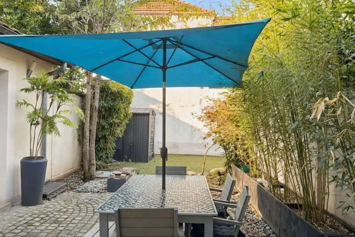 Maison à SAINT-MAUR-DES-FOSSES