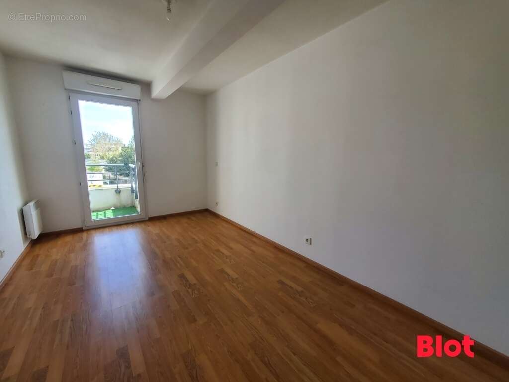 Appartement à SENE