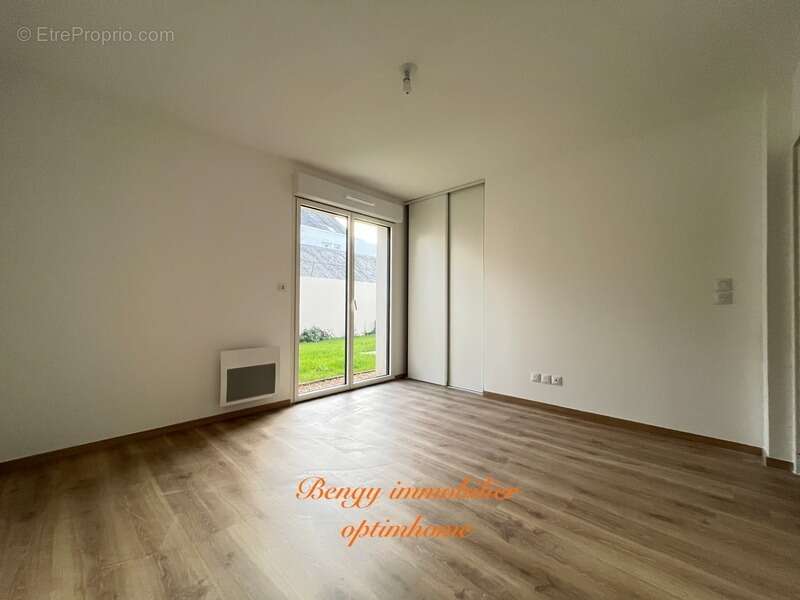 Appartement à SAINT-CYR-SUR-LOIRE