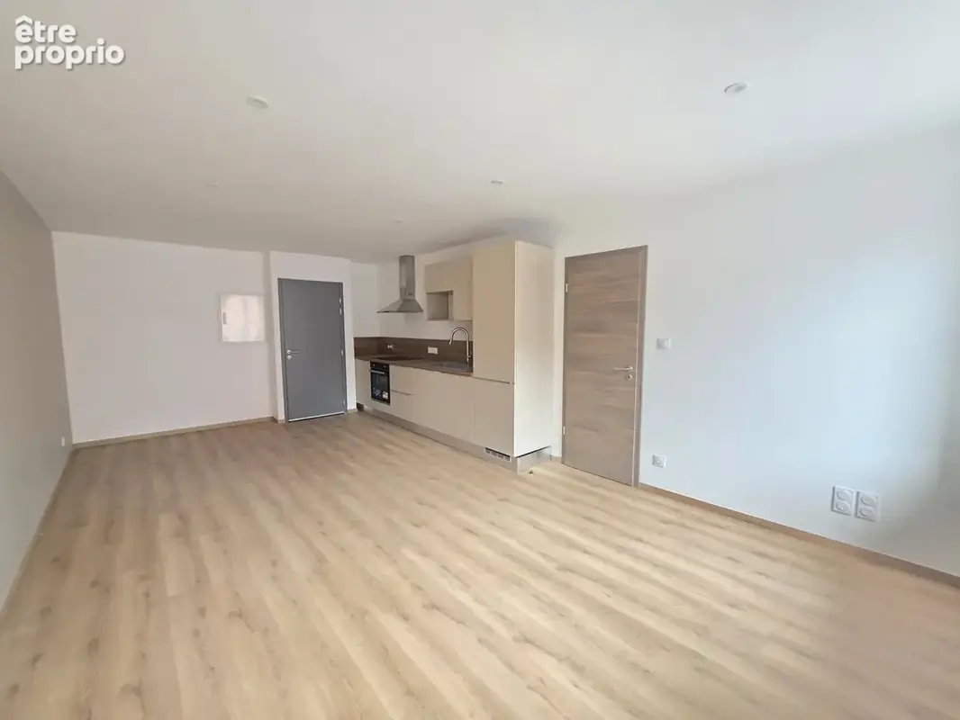 Appartement Pontarlier 2 pièce(s) 40,95 m2 - photo 2