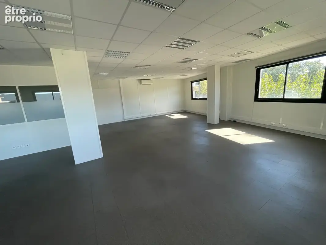 bureaux 140 m2 Martillac - photo 2