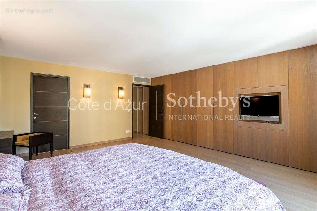 Appartement à BEAULIEU-SUR-MER