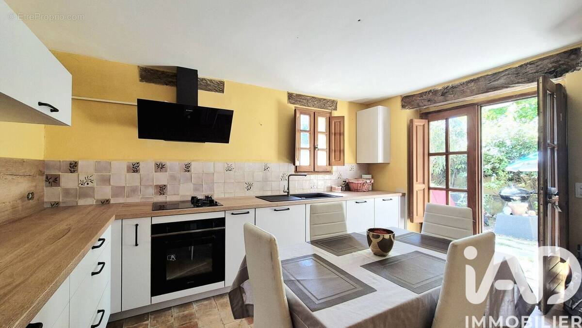 Photo 1 - Maison à RUSTREL