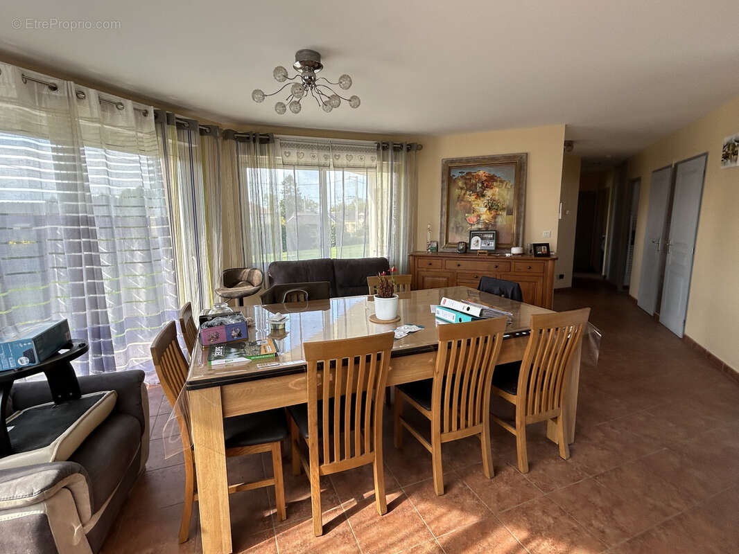 Maison à POIX-DE-PICARDIE