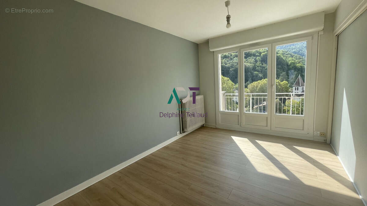 Appartement à GIERES