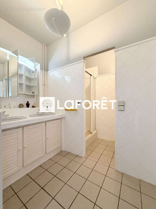 Appartement à MONTROUGE