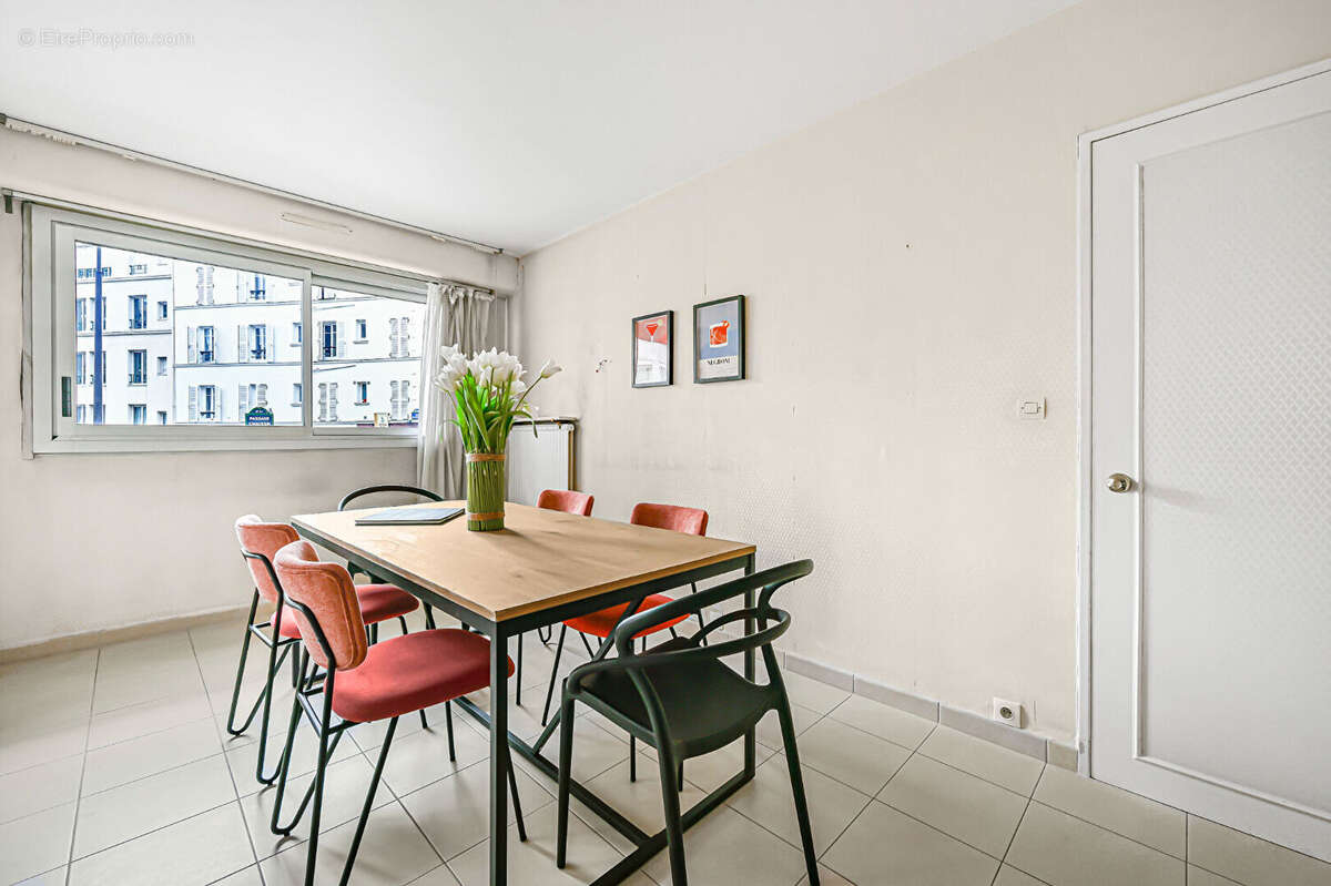 Appartement à PARIS-12E