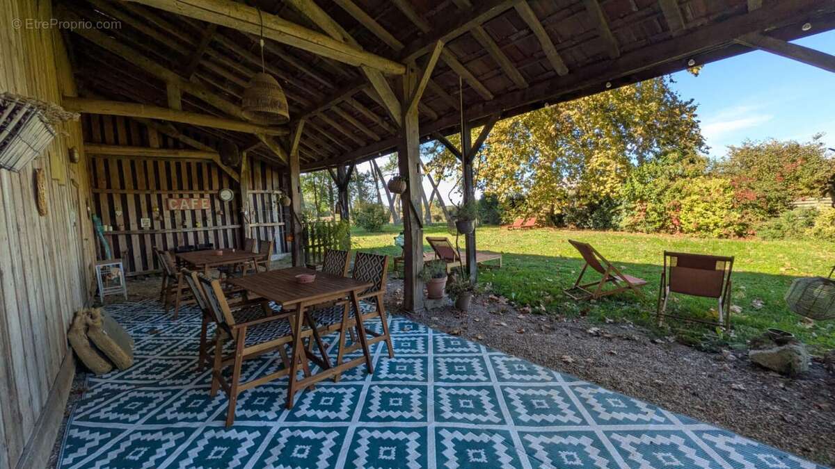 Maison à CASTELJALOUX