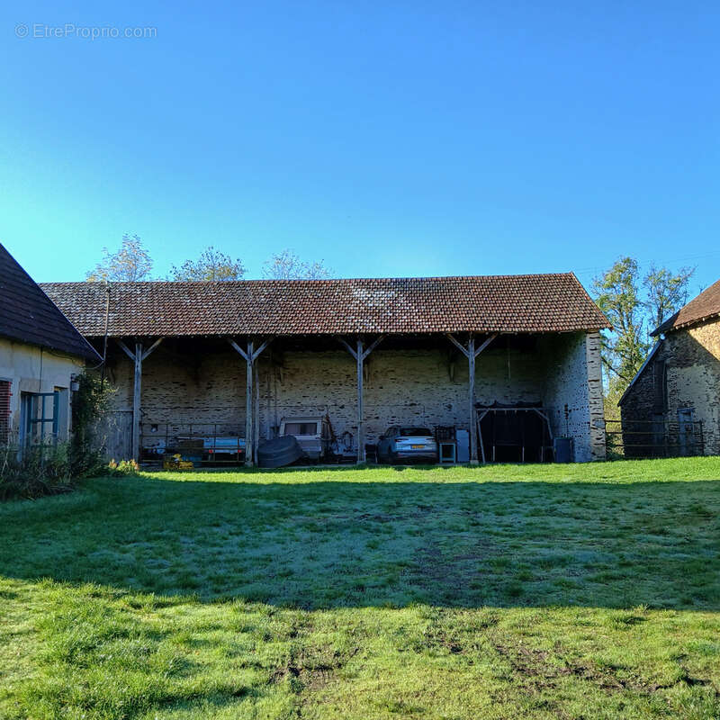 Maison à PREVERANGES