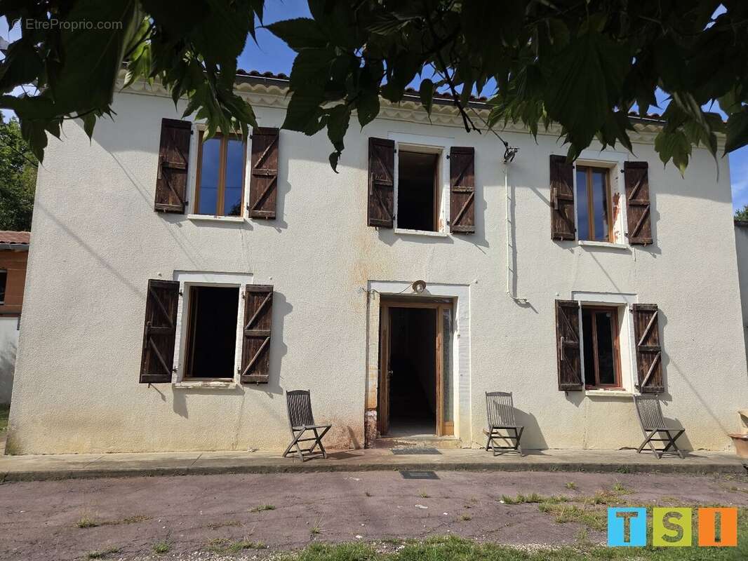 Maison à L&#039;ISLE-EN-DODON