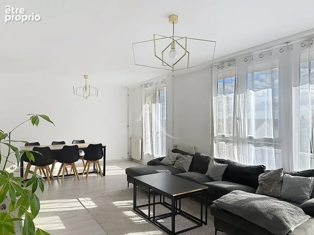 Appartement à TRELAZE