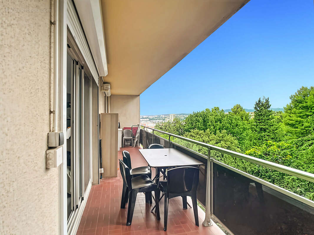 Appartement à MARSEILLE-10E