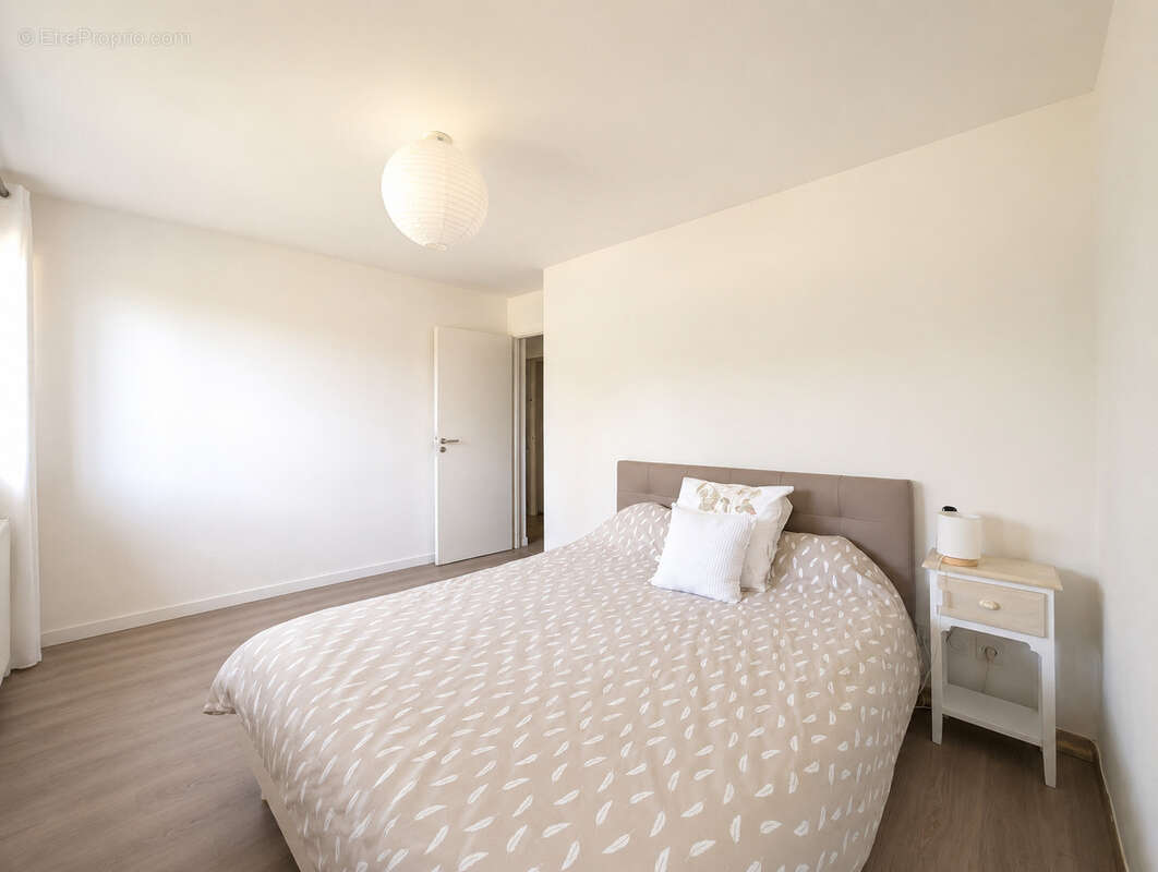 Appartement à COMBS-LA-VILLE