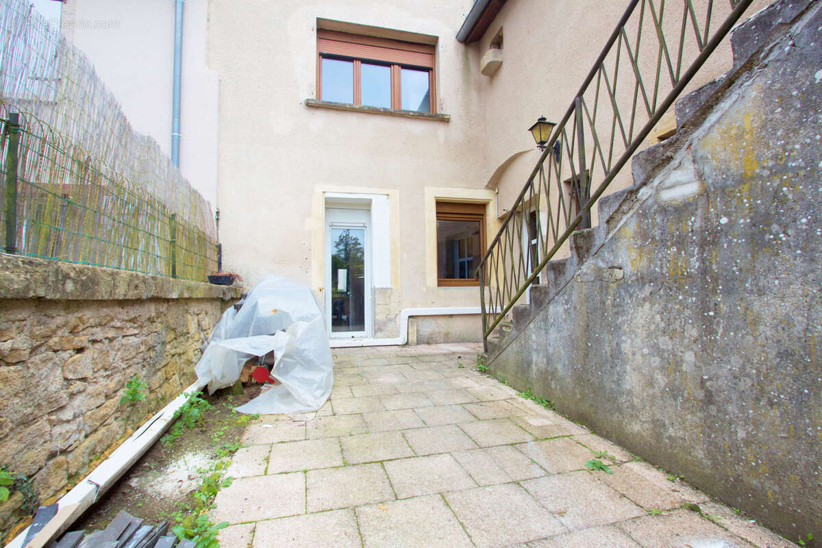 Maison à AMANVILLERS