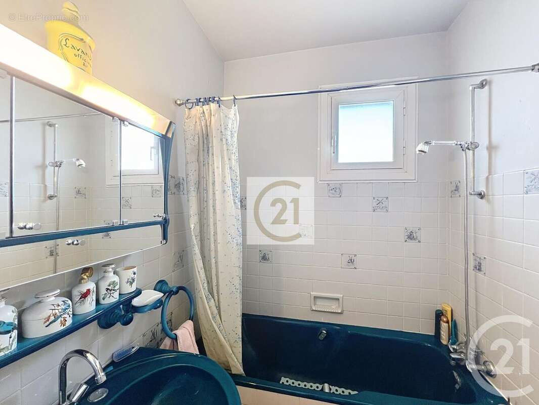 Appartement 166 m² à Saint-Cloud  - photo 16