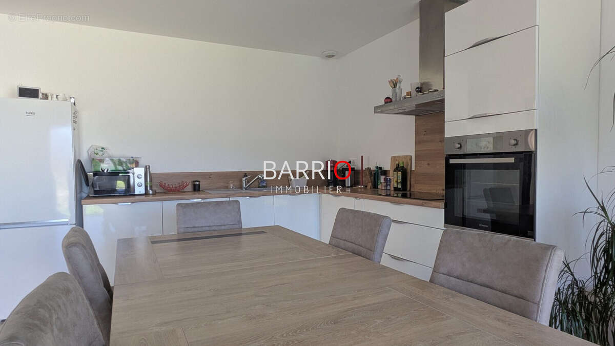 Maison à VILLELONGUE-DELS-MONTS